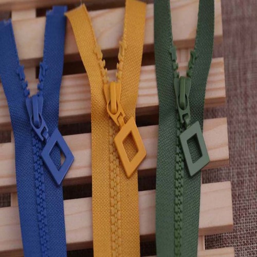 Promotional 10Inch Colouful plastic zipper for commodity