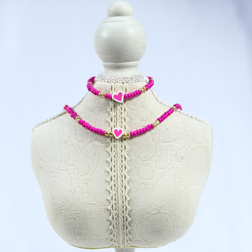 Ensemble de collier en argile doux rouge