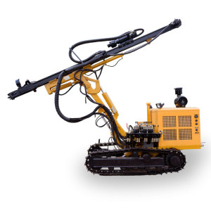 Hongwuhuan HC728 hydraulic borehole outdoor rig