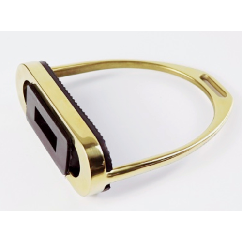 BRASS HORSE FILLIS ภาษาอังกฤษกวนด้วยแผ่นยาง