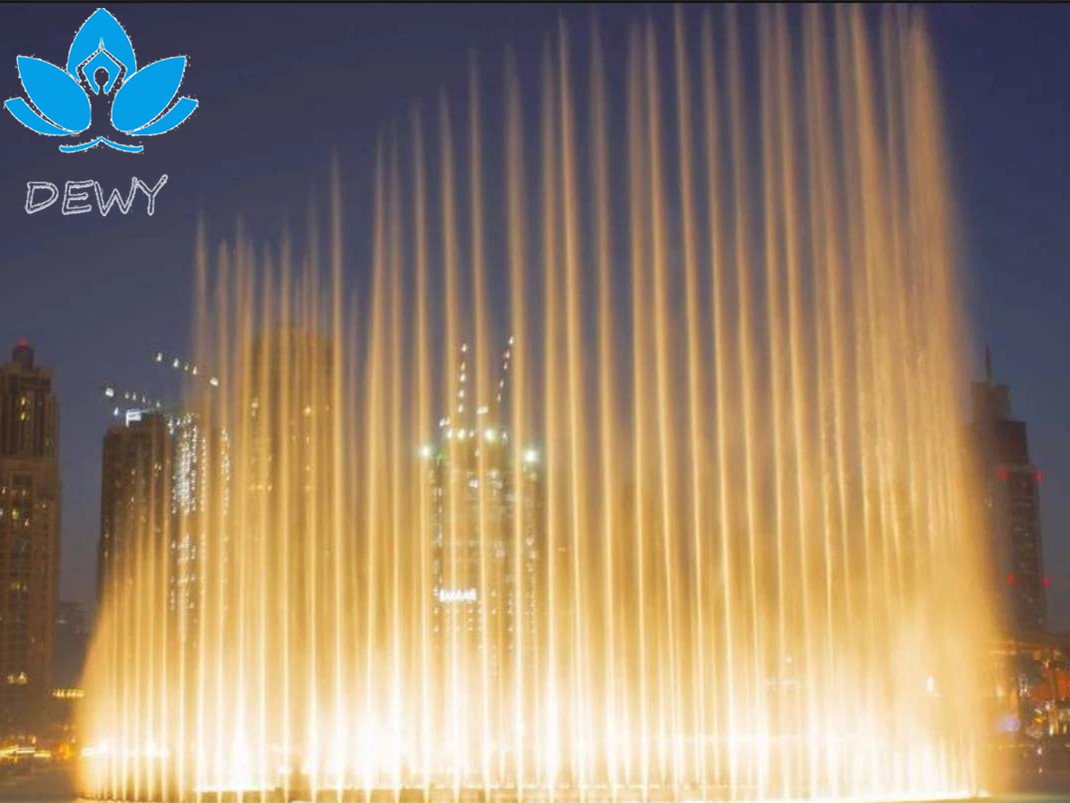 large outdoor water fountains