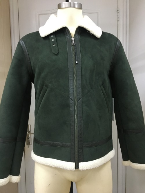 Blouson de moto en peau lainée synthétique