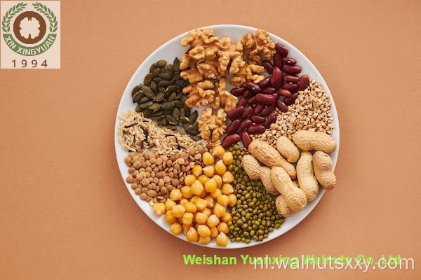 nieuwe gewas Chinese walnootpitten lichte stukken