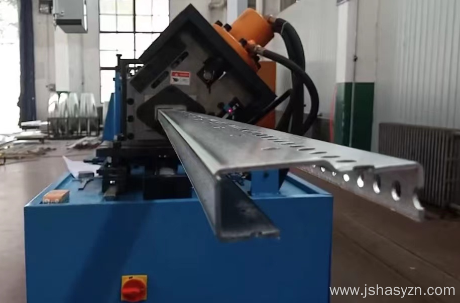 Automatic cold forming machine