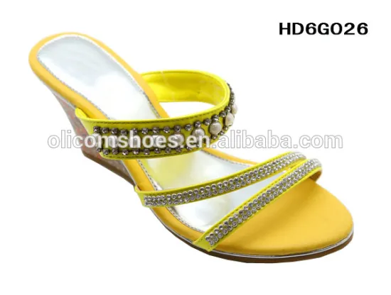 New Design Fashion Nude Wedge Slip on Comfort Women Slippers