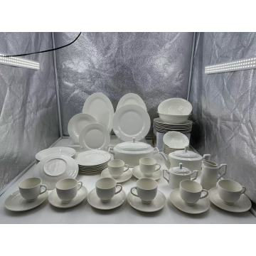 Easy to store ceramic tableware