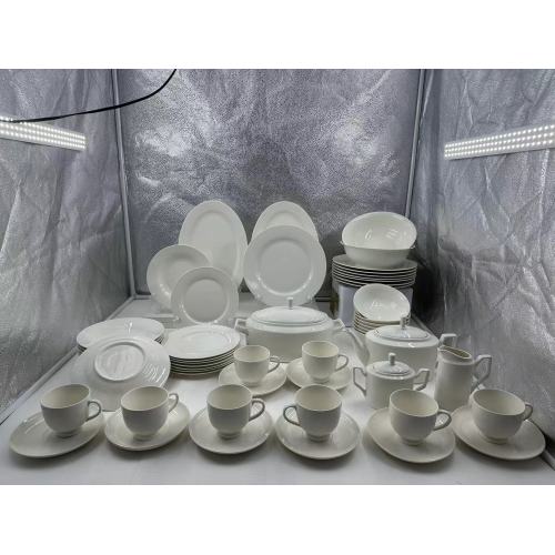 Easy to store ceramic tableware