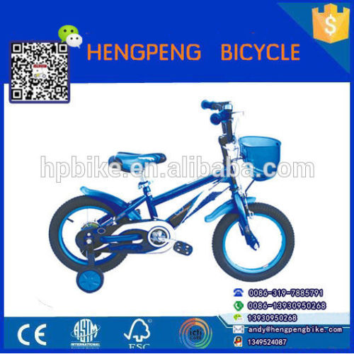 2015 moda niños de cuatro ruedas bicicleta