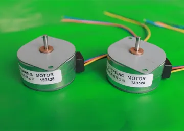 NEMA 17 PM stepper motors 4 phase windings 7.5°  12v stepper motor