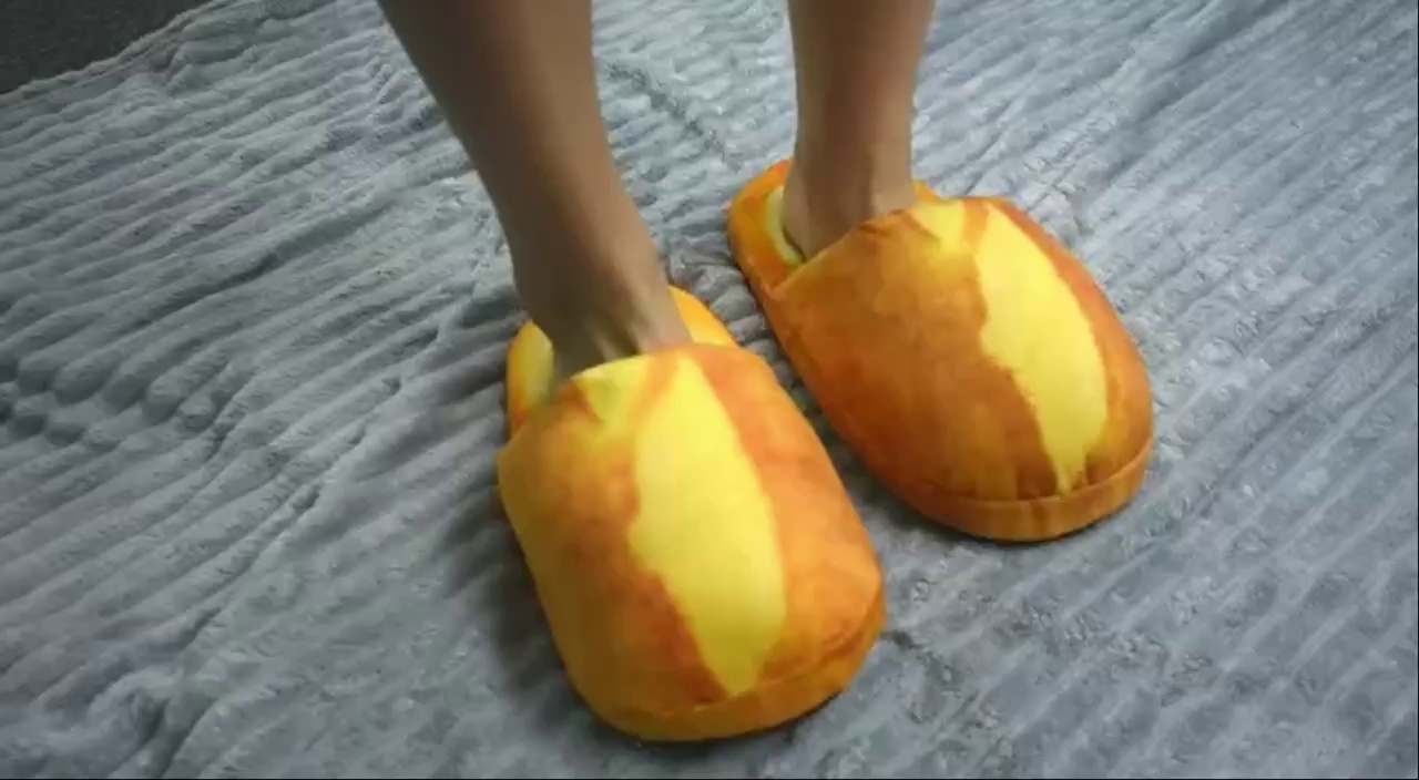Soft Dwell · Fluffy and Warm Slippers for Quiet Rest