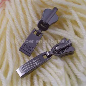 Reversible Plastic Zipper Slider