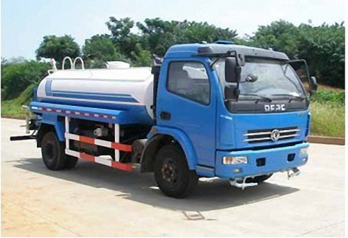 Dongfeng 7T 4x2 negro sintex tanque de agua a granel