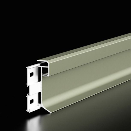 Безопасный и надежный алюминиевый плинтус