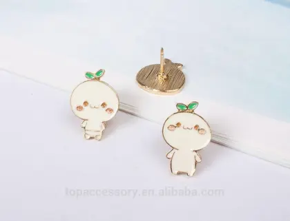 TLP61013-74 Cute Grass Smile Baby Figure Metal Brooch Pins Button Pins Jeans Bag Decoration Gift Wholesale