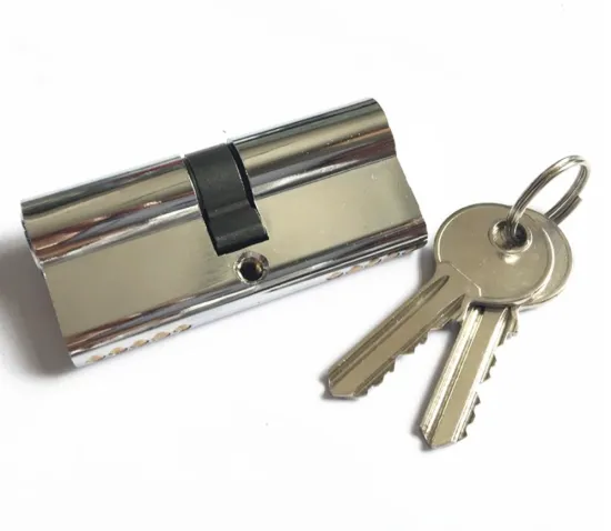 Aluminium or zamac lock cylinder for door with chrome or nickel plating