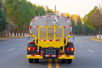 Dongfeng Huashen T1 9.3m ³ Sprinkler Truck