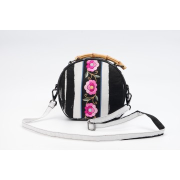 Yi Nar Nakış Bambu Saplı Crossbody Çanta