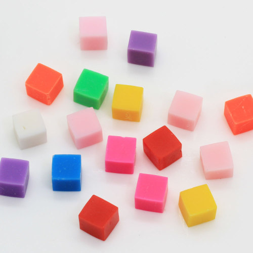 8 * 8MM Nessun foro colorato piccolo cubo di argilla polimerica fango argilla melma di riempimento per bambini giocattoli fai da te decorazione delle coperture del telefono