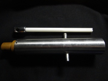 Plunger keramik terbuat dari keramik berkinerja tinggi