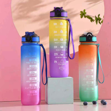 Color large capacity plastic sports water cup, men and women outdoor reusable portable water bottle