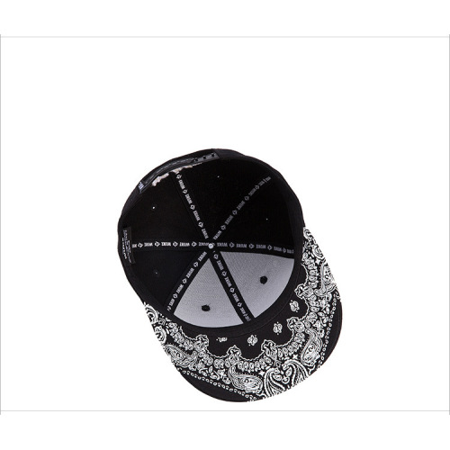 Embroidered five-pointed star baseball cap