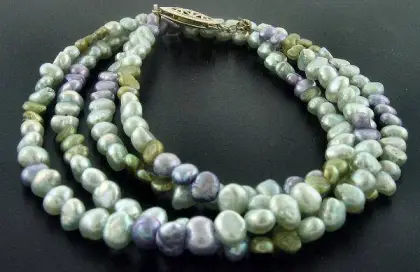 freshwater pearl necklace
