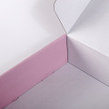 عبوة ملابس مخصصة مربعات البريد الوردي الساخن الوردي من الورق المقوى