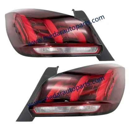 MG GT Tail Light Left 10744121