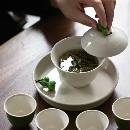 Wholesale Handmade Gourd Tea Cup Ceramic Kung Fu Tea Set