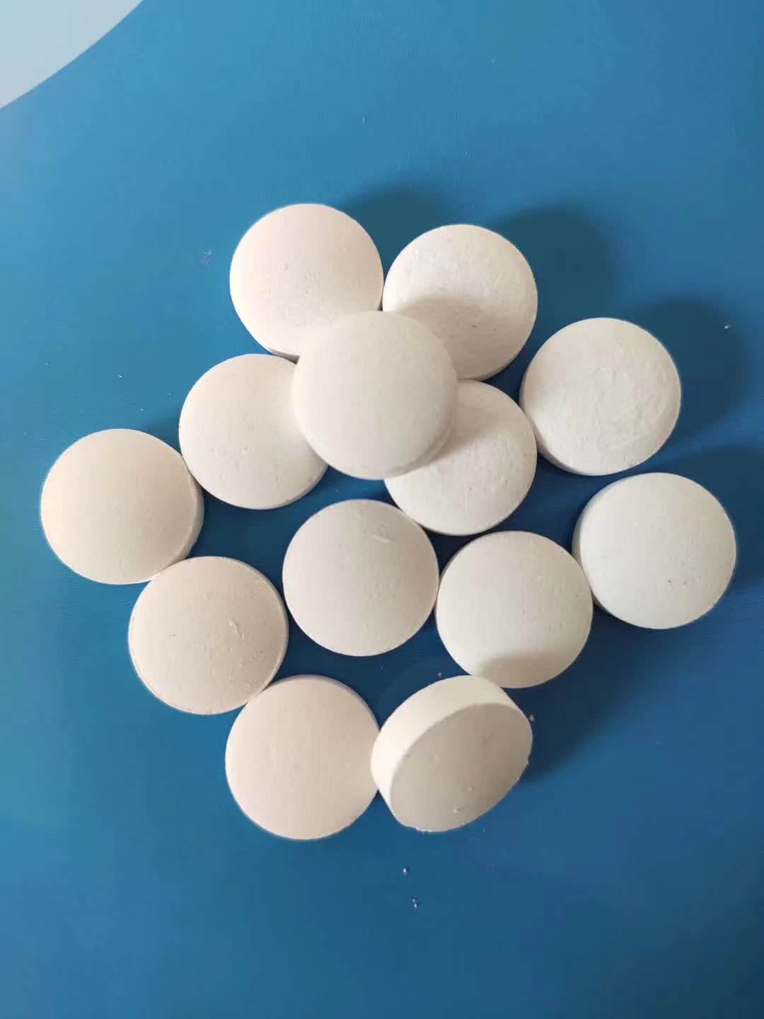 การฟอกโซเดียม trichloroisocyanulate เม็ด