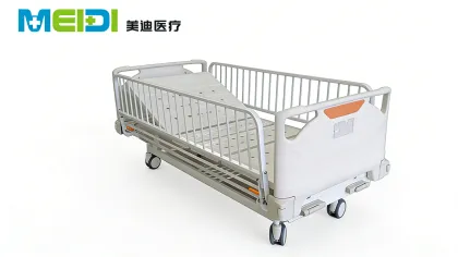Full Fence Pediatric Nursing Bed Double Crank with Central Brake