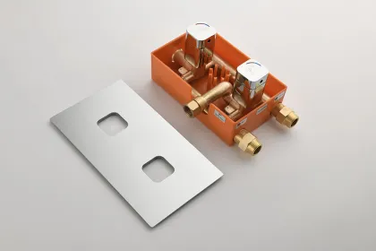 Copper Wall Mount Shower Set with Constant Temperature Button Switch