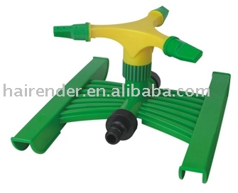 Three-arm sprinkler
