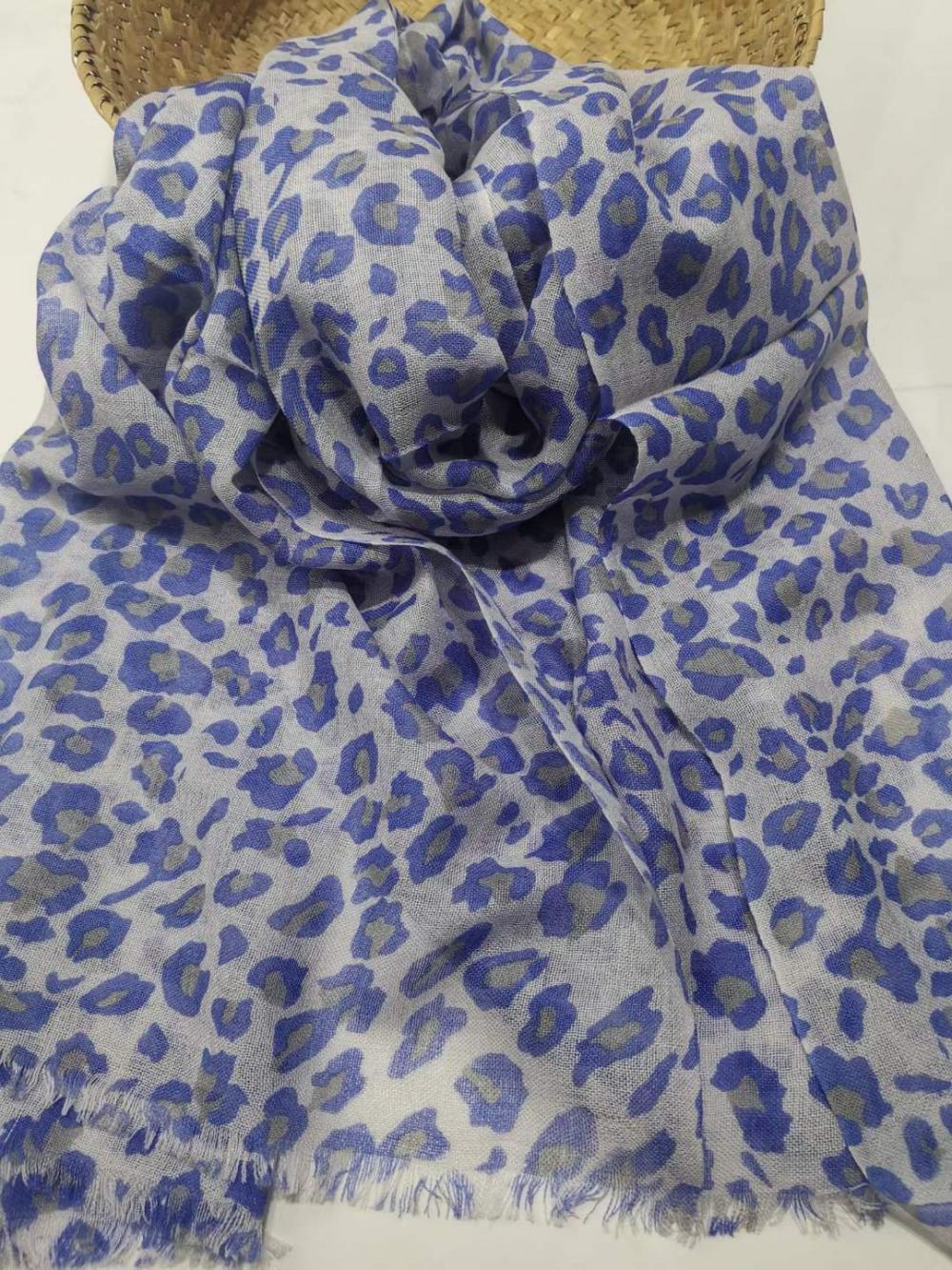 Printed Wool Scarf Zh 07