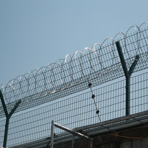 Airport fence(barbed wire and welded wire mesh)