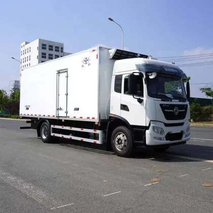 DongfengTianjin KR Double Bed Refrigerated Transport Vehicle