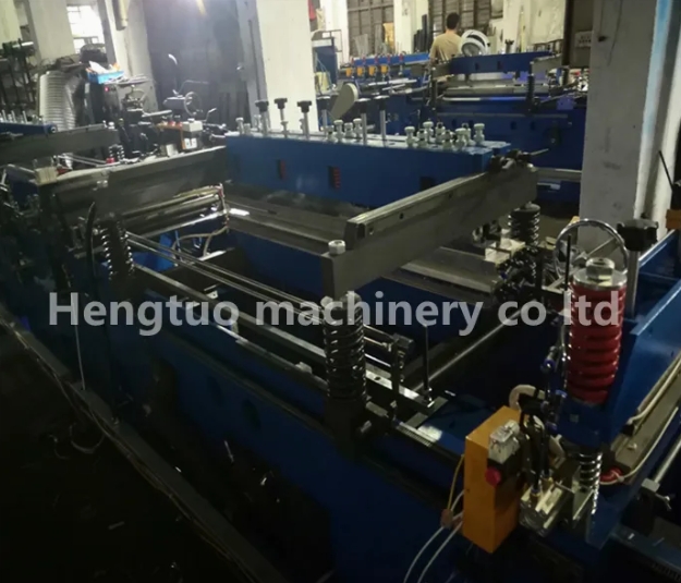 מכונה לייצור שקיות בועות אוויר לחיתוך חם