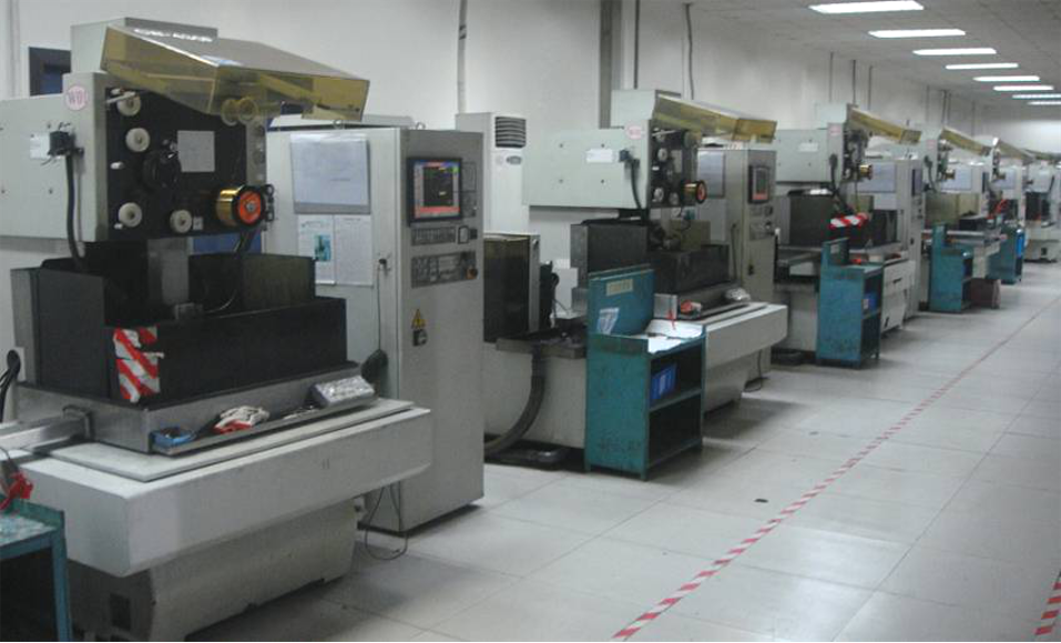 Precision wire cutting machine Precision wire cutting machine