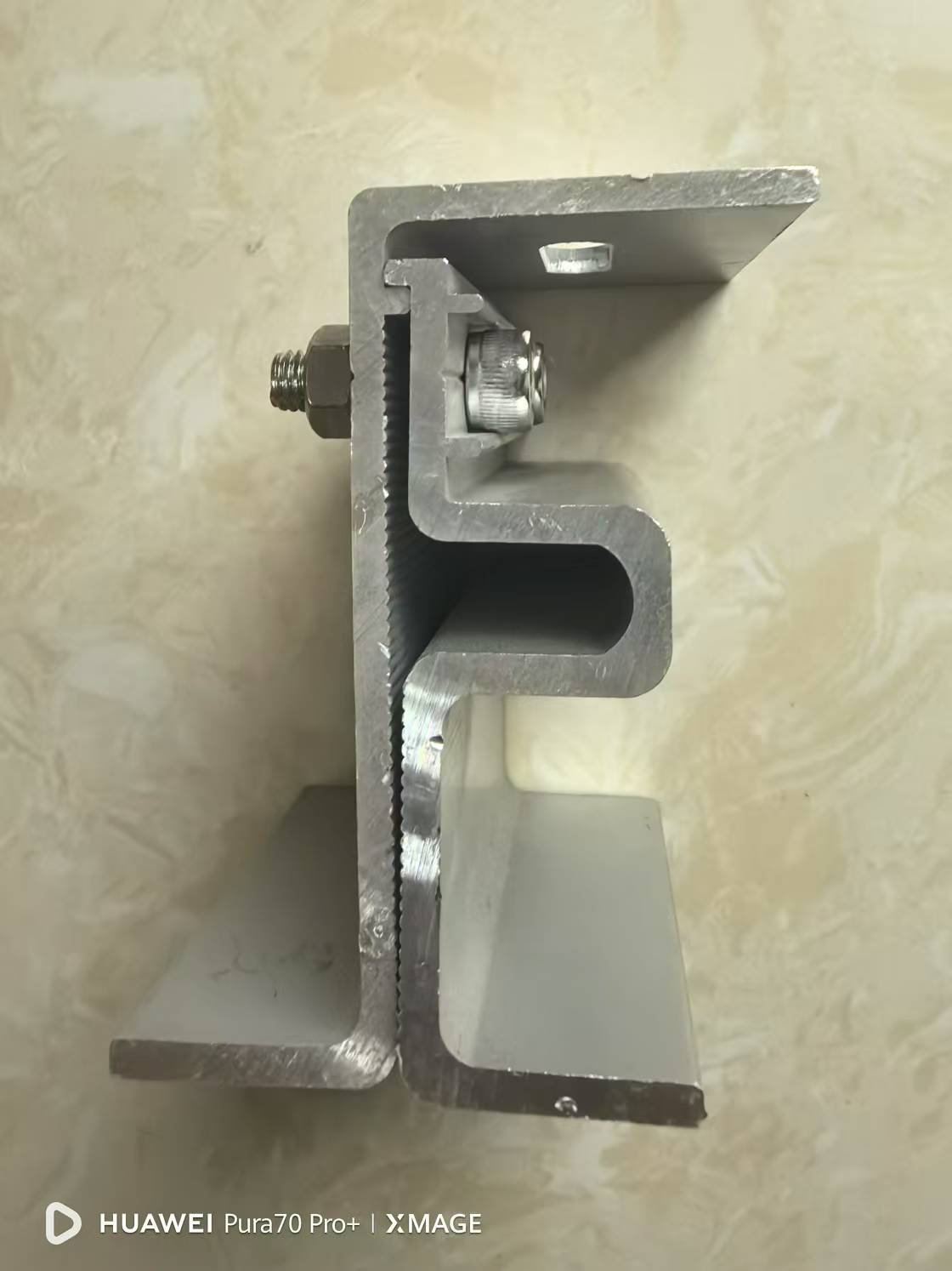 Aluminum alloy anodized extrusion roofrtop clamps