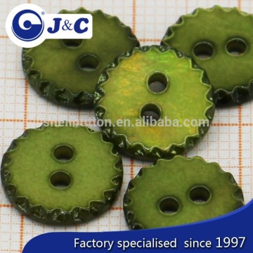 2015 fashion folower shape Dying green color MOP button