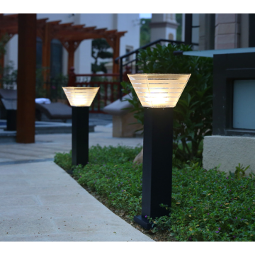 Luces de jardín solares de alto rendimiento para zonas residenciales.