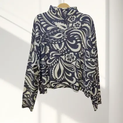 Soft Cotton Retro Sweater with Cashew Flower Print