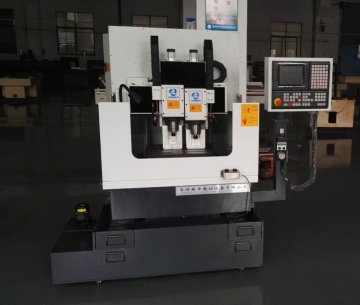 Double Z Axis Semi-Closed CNC Engraver Machine