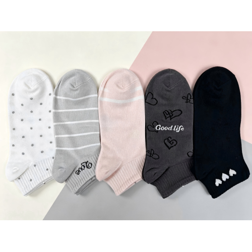 Meias de tornozelo de algodão femininas com estampa de coração fofo