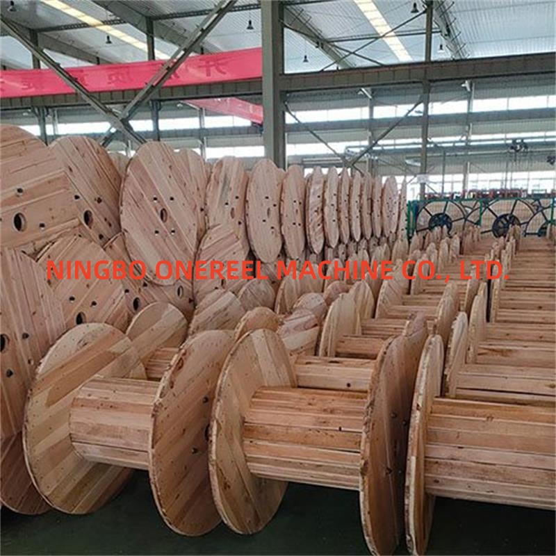wooden reel (1)