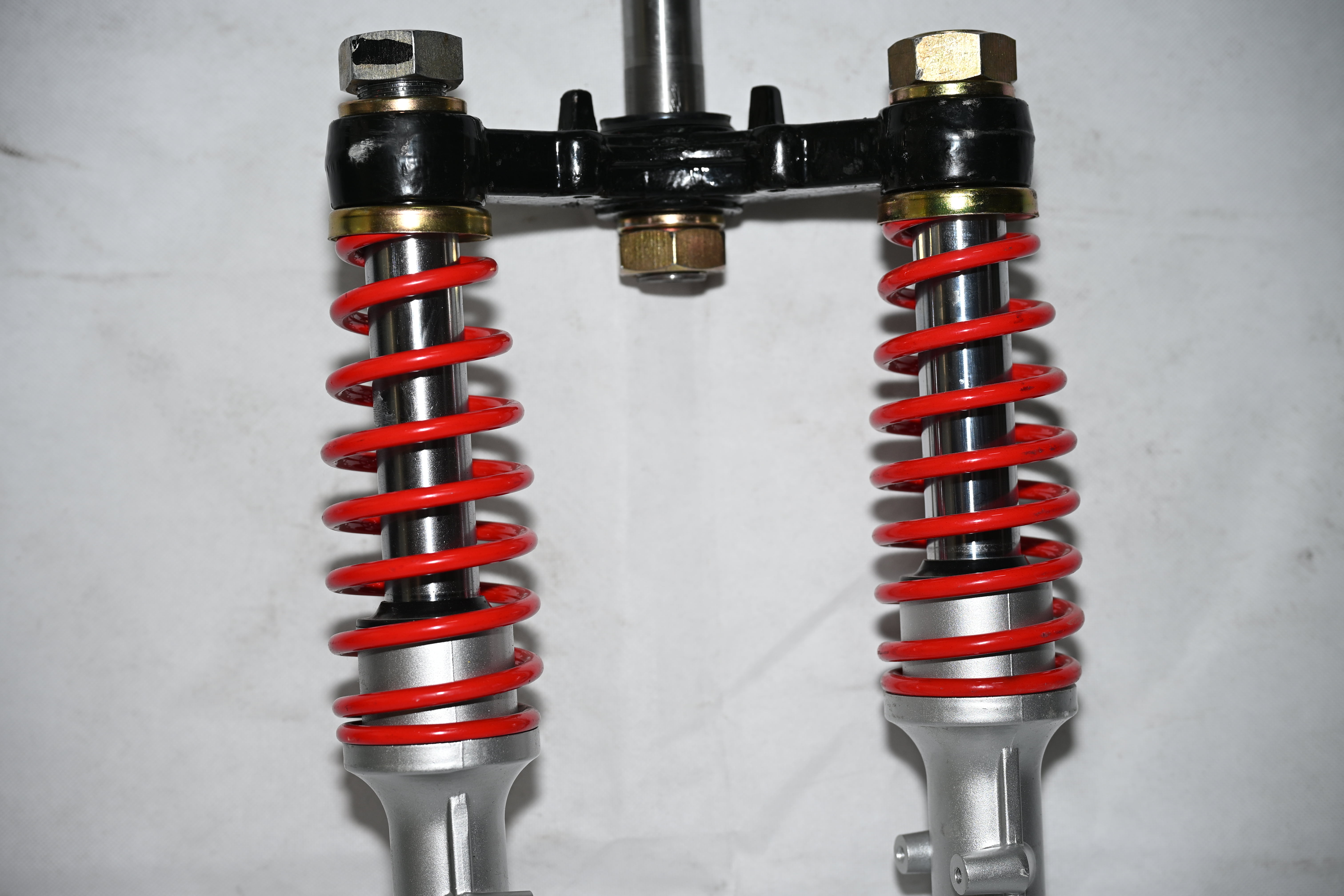 Silver shock absorber