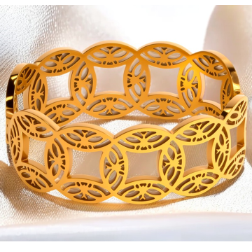 Brazalete de titanio de patrón de moneda de oro