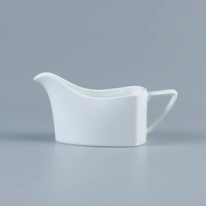 YA-KD Wholesale White Ceramic Porcelain Sauce Gravy Boats & Milk Jugs for Hotels and Restaurants