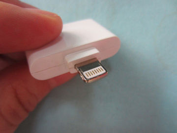 30pin Portable Iphone 5 Lightning Adapter , Usb Connector Converter For Ipad 4