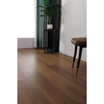 plancher en bois stratifié brun foncé ac3 ac4